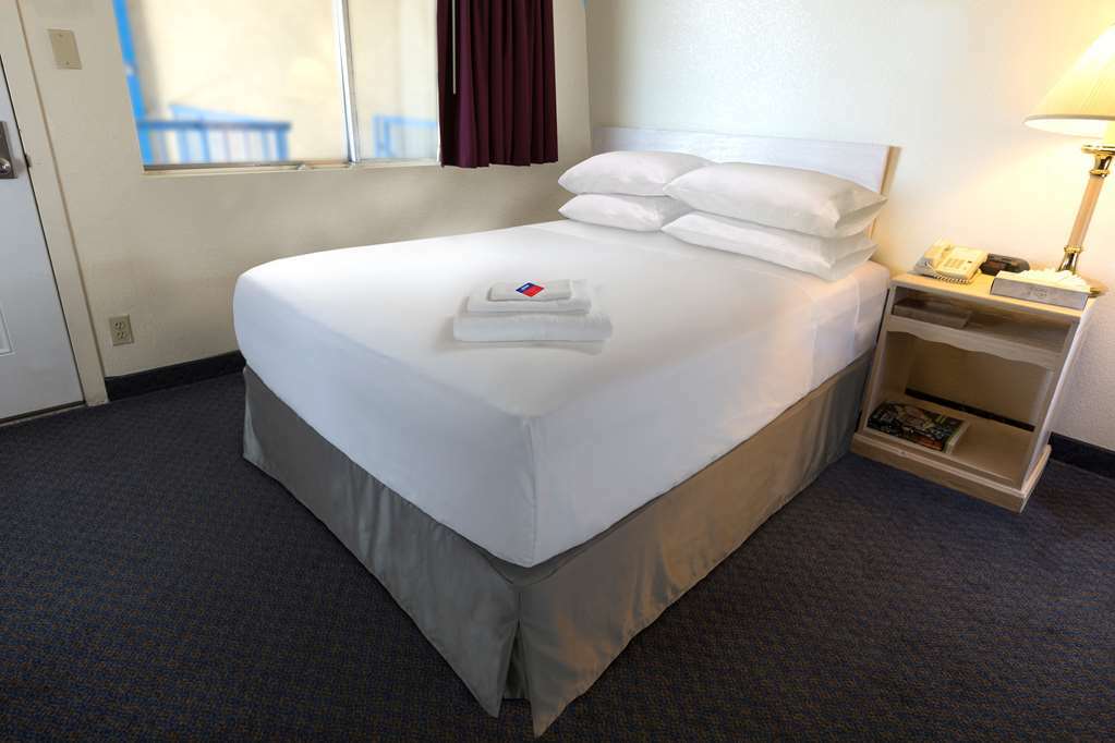 Americas Best Value Inn Columbus Habitación foto
